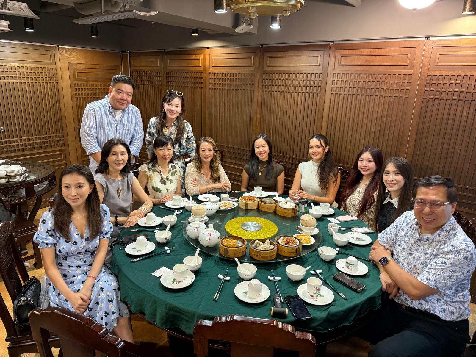 0ad7ad7b-f627-4d6f-b9e3-c9c1f48ffda0.jpeg (334 KB)